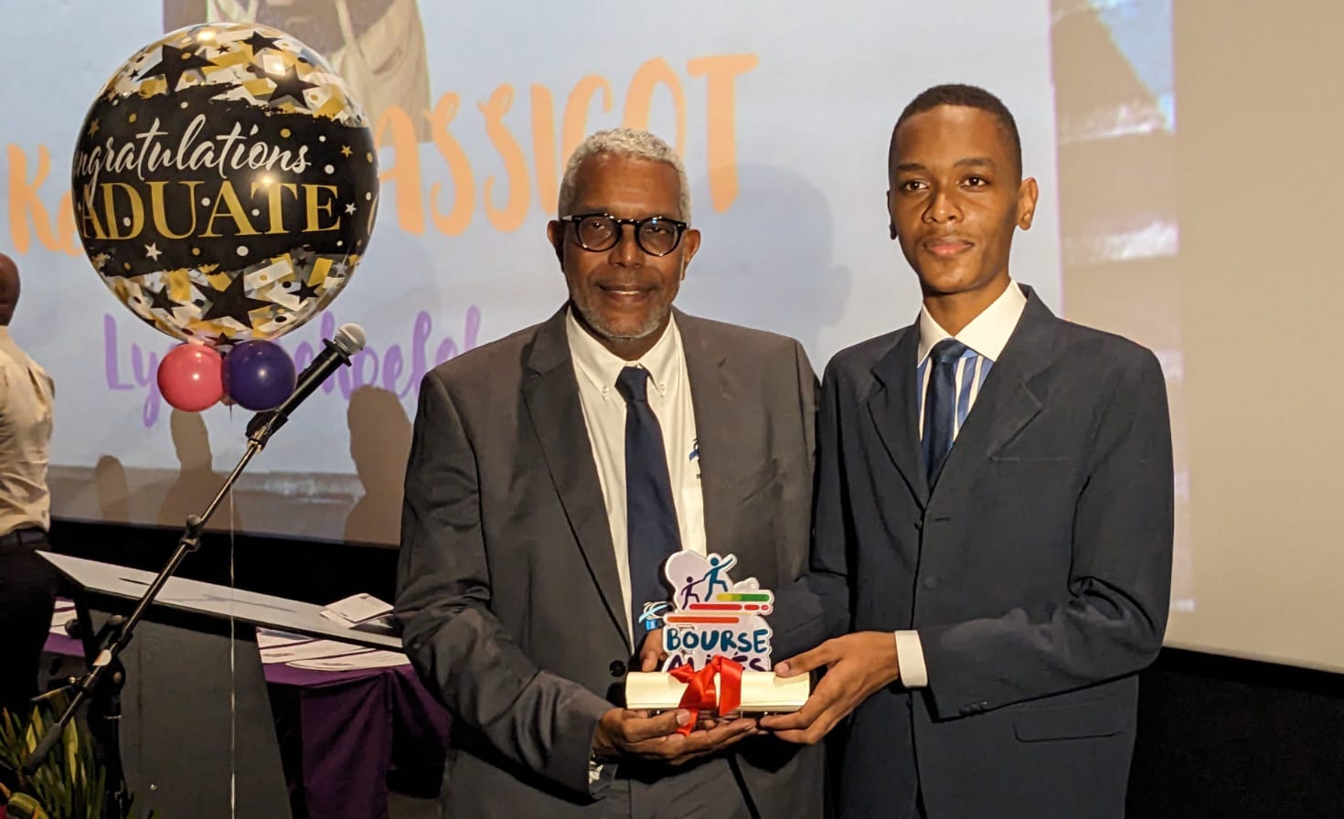 Lycee-schoelcher-excellence-Kéran-massicaot-laureat-bourse-alizes-2024-1